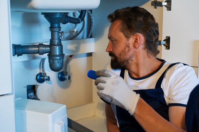 7 Steps to Diagnose and Fix a Clogged Drain